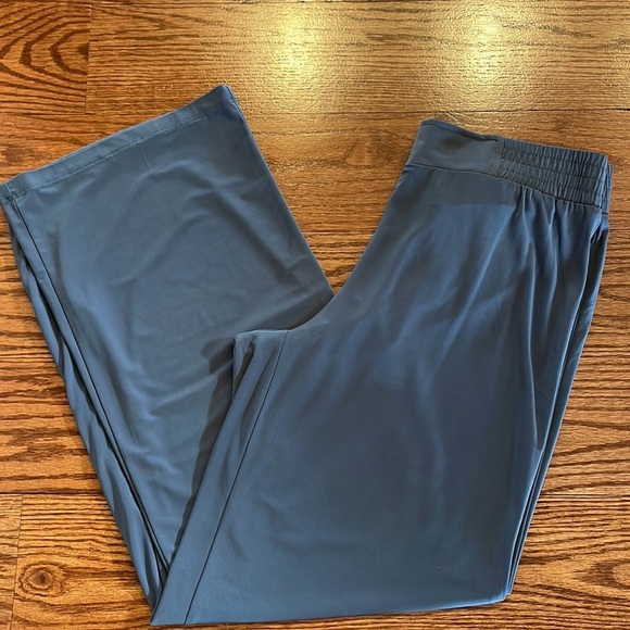 IMAN global chic gray wide leg SHORT pull on pants relaxed fit size Large short - Picture 1 of 12